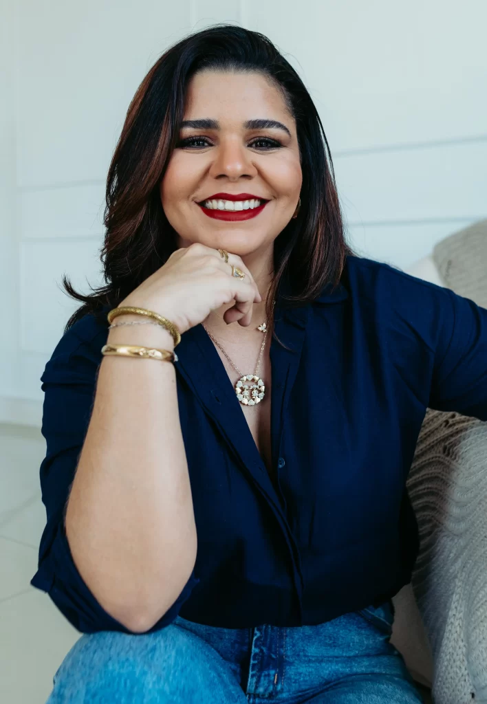 Elen Camila Leitão, psicóloga CRP 01/12388